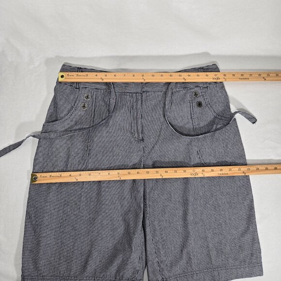 VINTAGE Striped Elastic Waist Drawstring Cargo BERMUDA Shorts Women's Size L/XL. - Picture 15 of 17